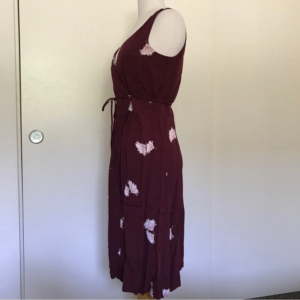 Ann Taylor Wine Red Floral Wrap Dress Size 0P - Picture 3 of 9